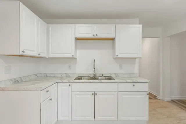 1125 Thomason Ave (House) — photo 2