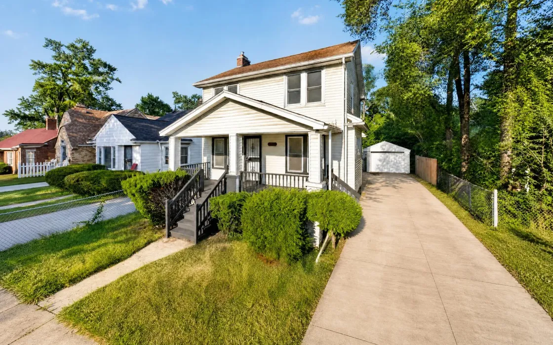 13327 Whitcomb St property photo