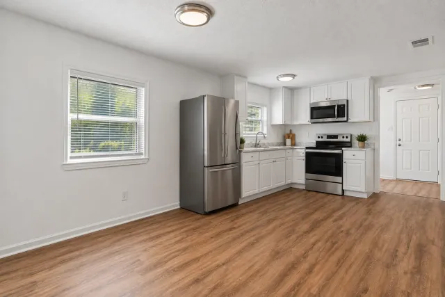 3901 N Wind Dr — photo 3