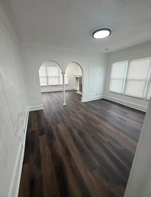 9405 Woodside St — photo 2