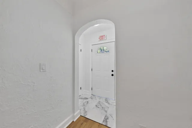 13527 Winthrop St — photo 10