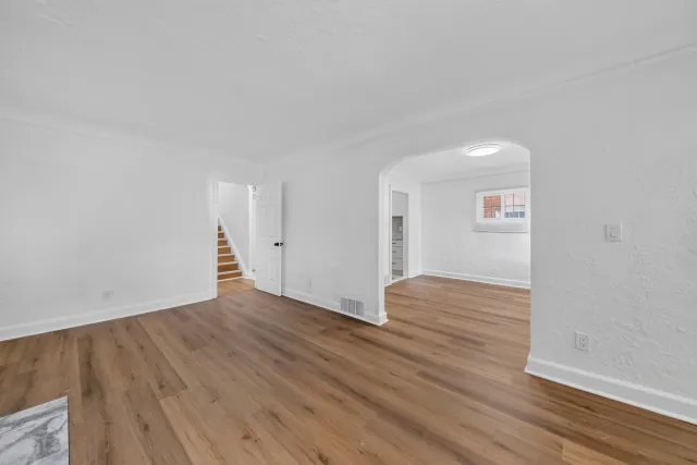 13527 Winthrop St — photo 5