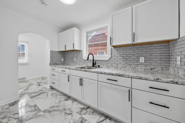 13527 Winthrop St — photo 6