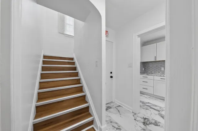 13527 Winthrop St — photo 12