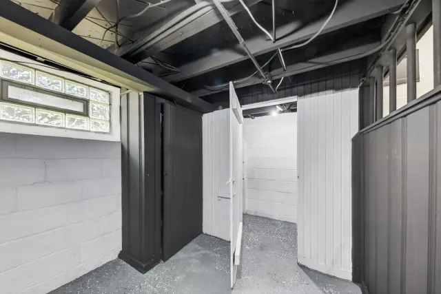 13527 Winthrop St — photo 22