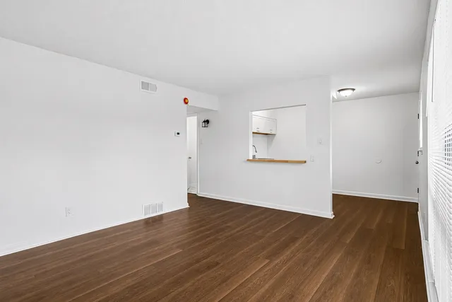 Cherokee Apartments — photo 2