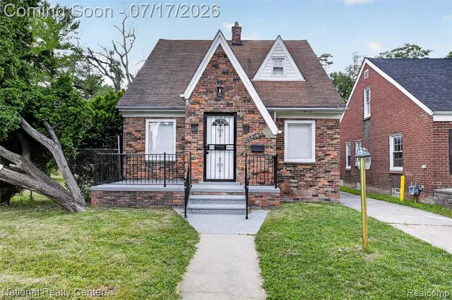 13527 Winthrop St — photo 23