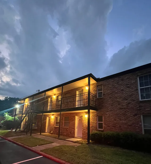 North Pointe Apartments — photo 14